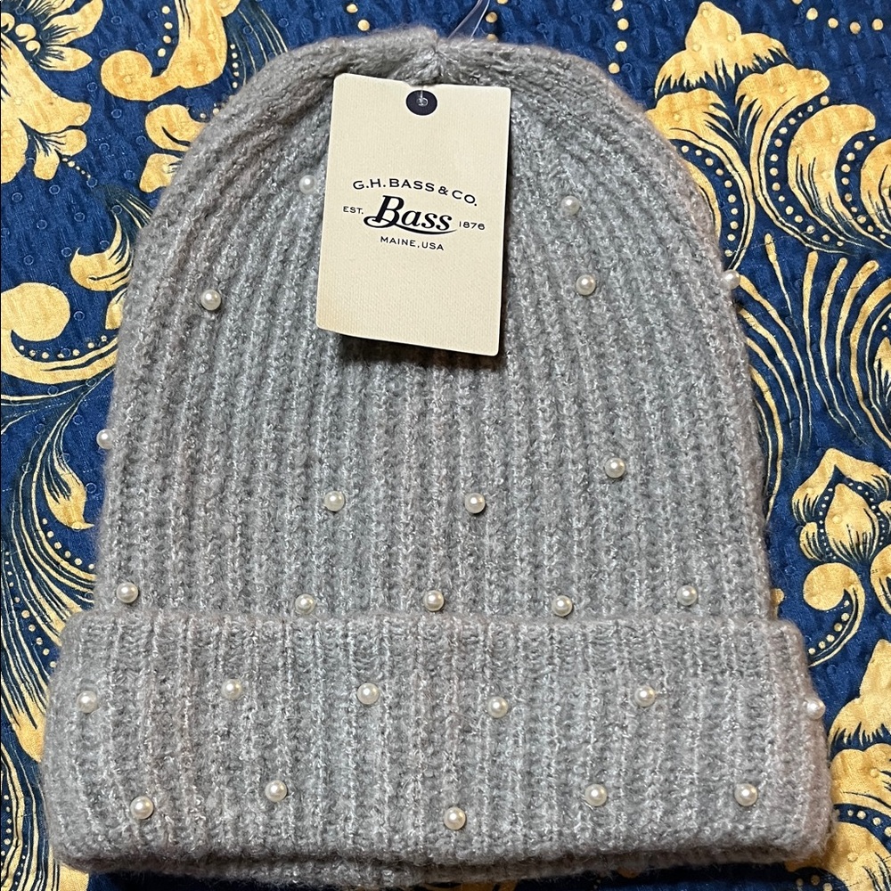 G.H. Bass & Co.  Gray Beanie with Pearls - Picture 2 of 9